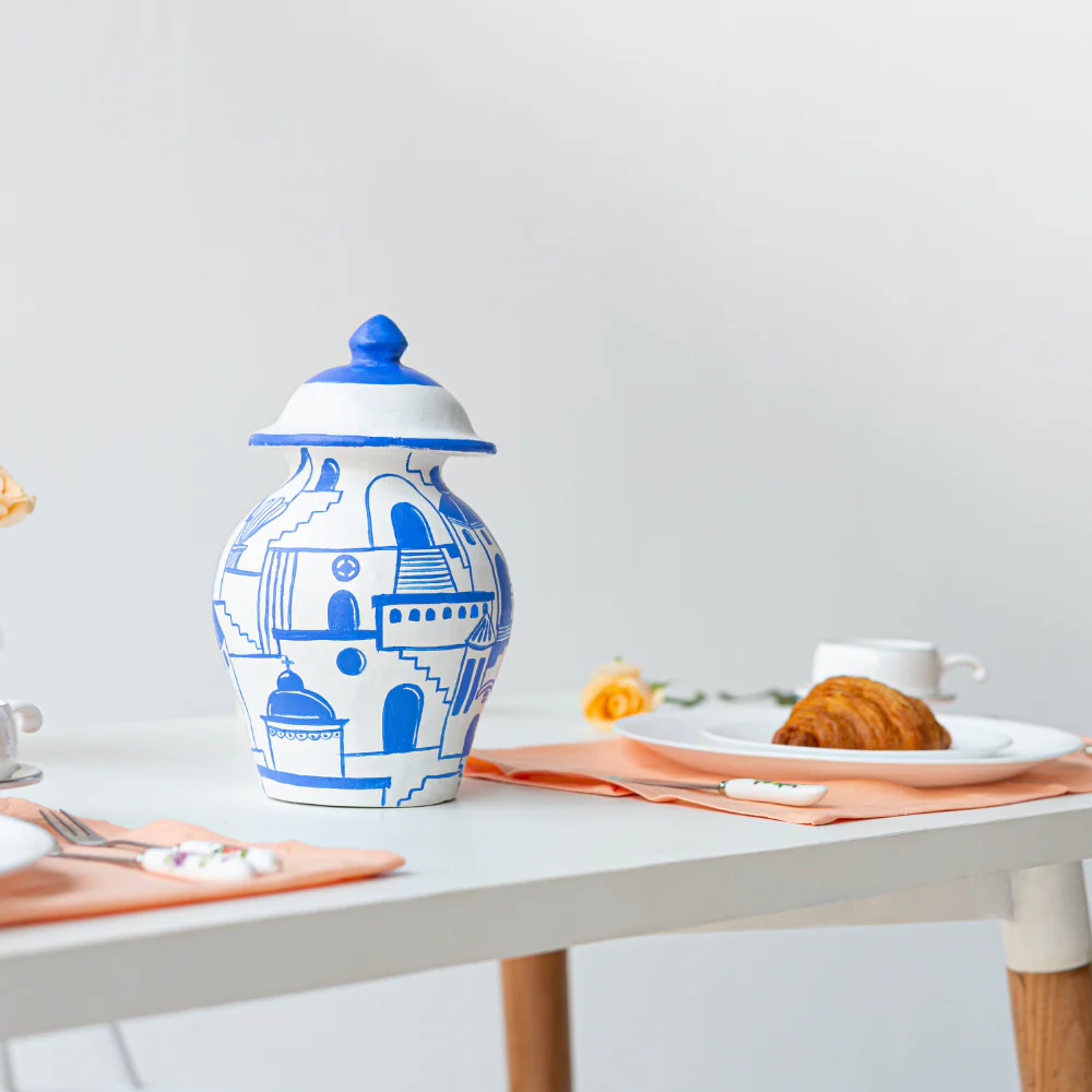 Thara Vase with Lid